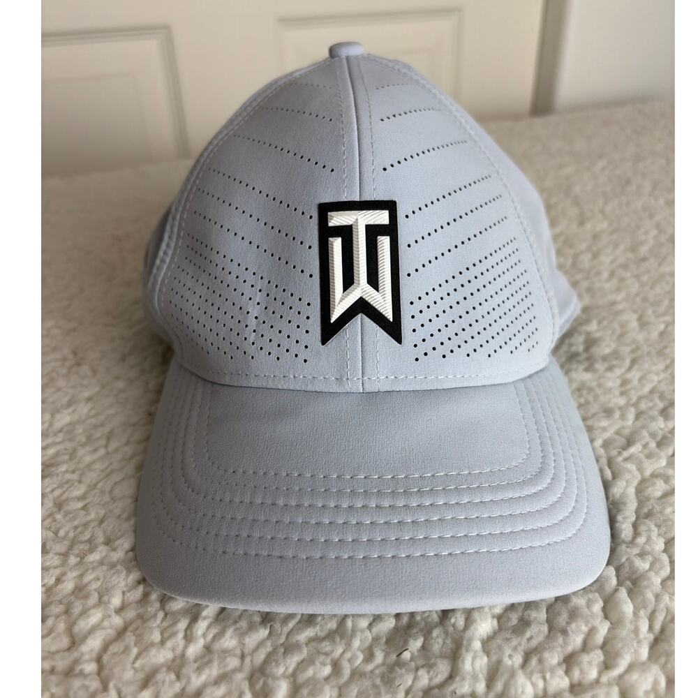 Tiger Woods TW Logo Nike Hat Flex Fit Size M/L Gray